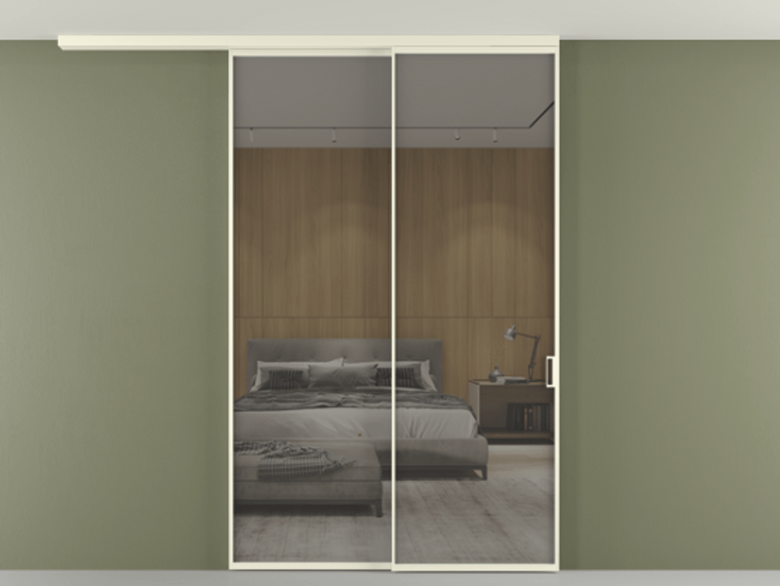 Перегородка Formato вдоль стены на потолок 2 створки с синхронным механизмом АЛПР 040.01 Алюминий молочно-белый Рефлективное серое стекло "Stopsol", калёное Цена 346650 ₽ | Volhovec