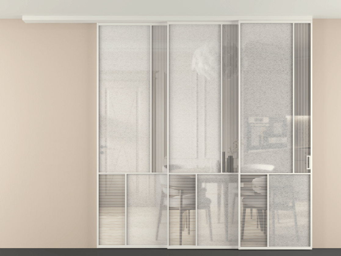 Перегородка Mosaic вдоль стены на потолок 3 створки с синхронным механизмом АЛПР 041.21 Алюминий Белый Рифлёное стекло "Дюна", триплекс, 6 мм + Фактурное стекло "Лёд", триплекс Цена 548550 ₽ | Volhovec