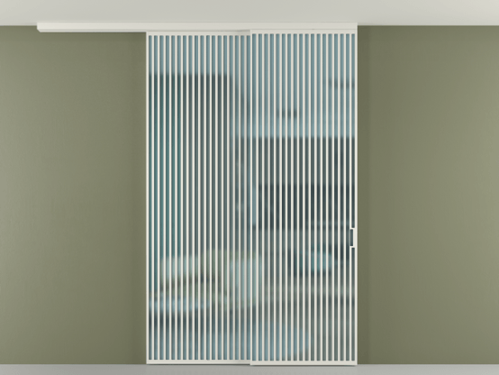 Алюминевая перегородка АЛПР 040.06_БЕЛ_САТ ГОЛ_new. Цвет Алюминий Белый. Материал Алюминий. Коллекция Перегородка Formato вдоль стены на потолок 2 створки с синхронным механизмом. Картинка.